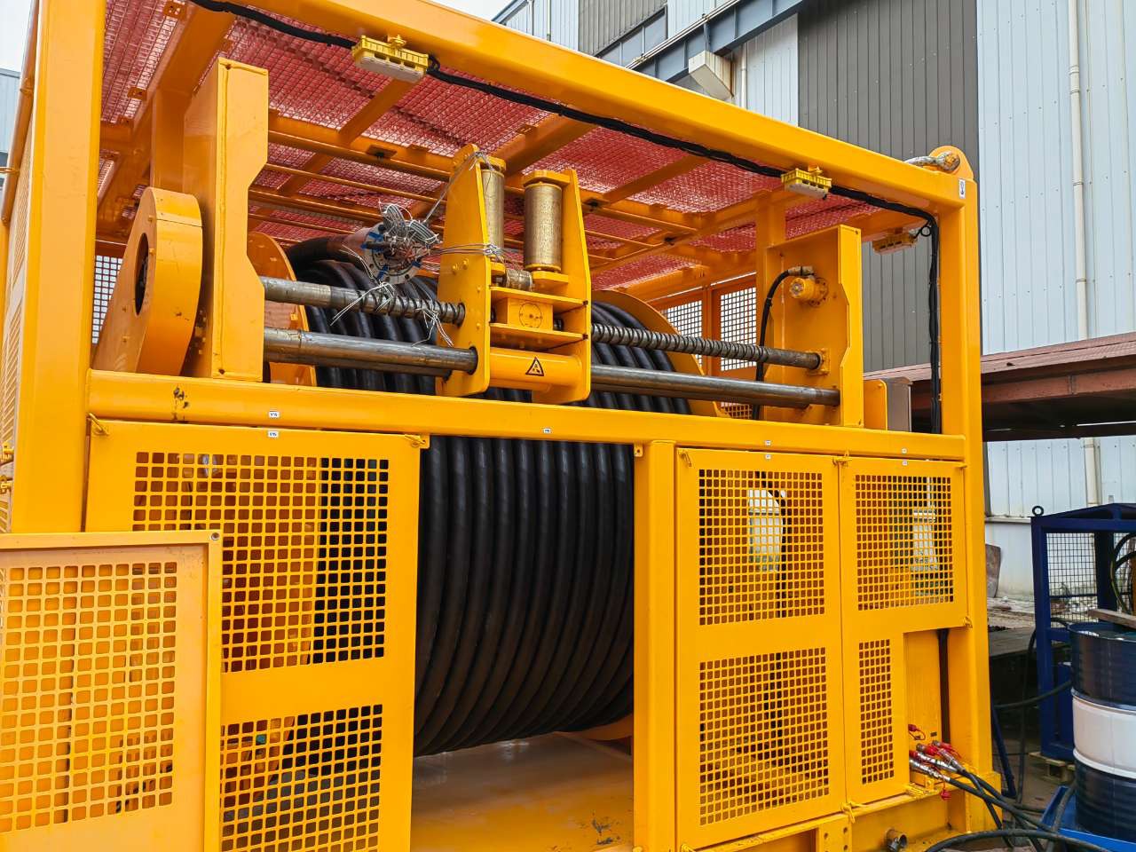 深海脐带缆系统